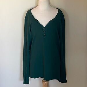 EUC~Woman’s Large Green Karen Scott V~Neck 3 Button Detailed Long Sleeved Top